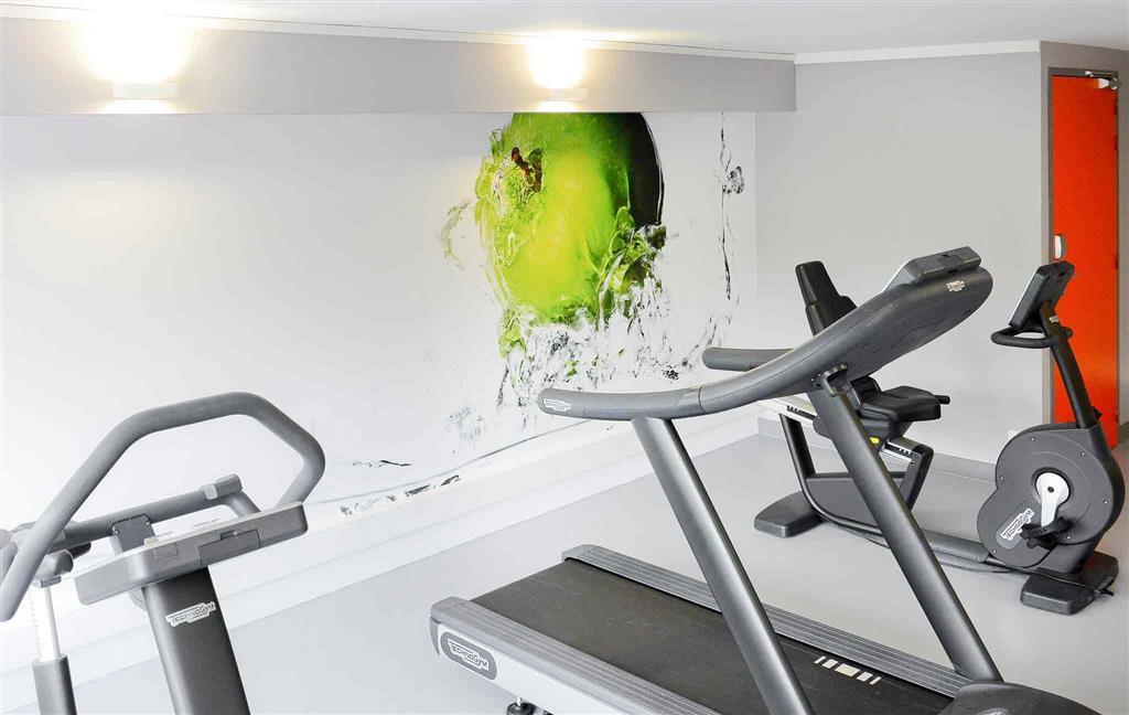 Ibis Styles Caen Centre Gare Hotel Exterior foto
