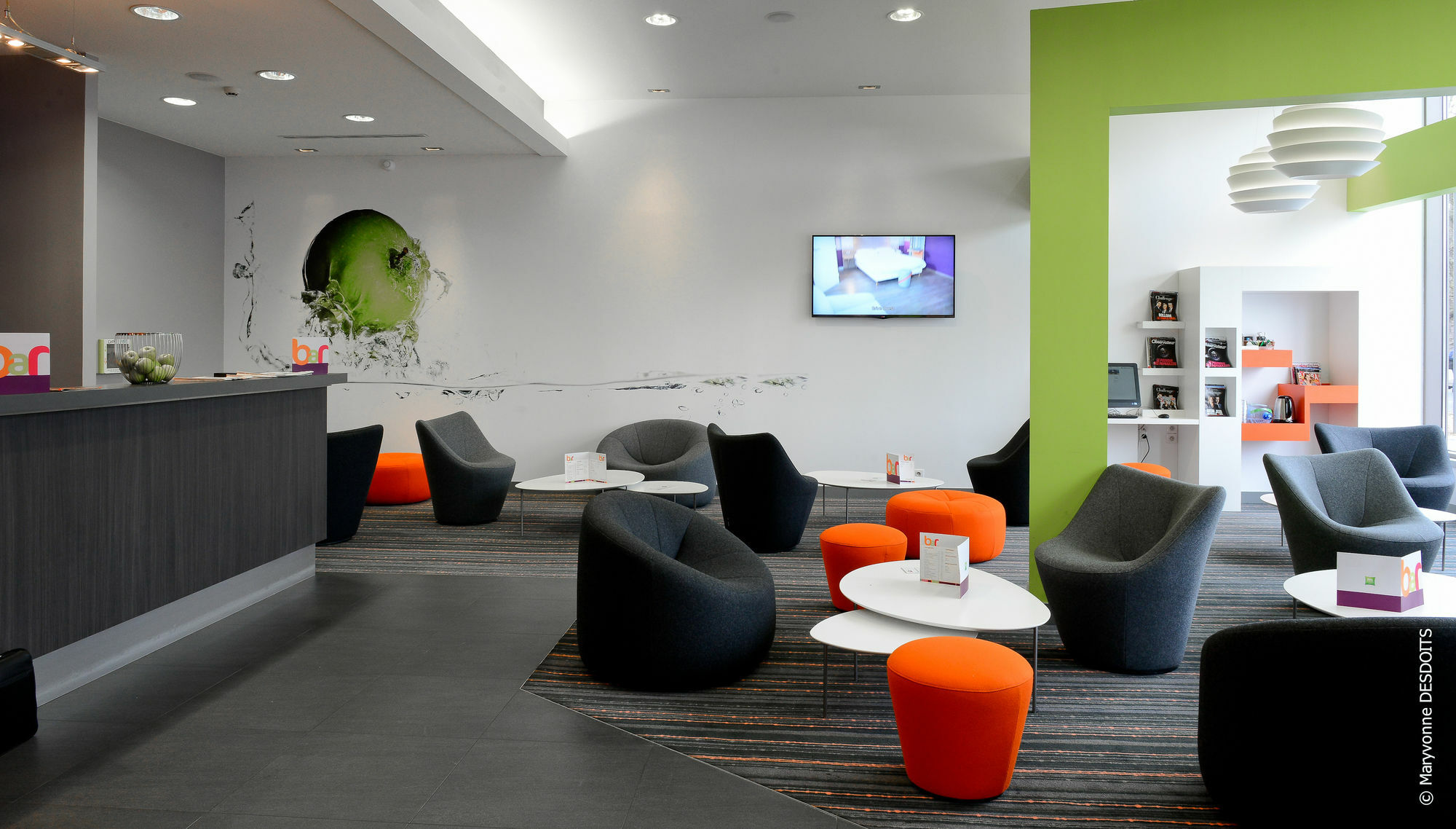 Ibis Styles Caen Centre Gare Hotel Exterior foto